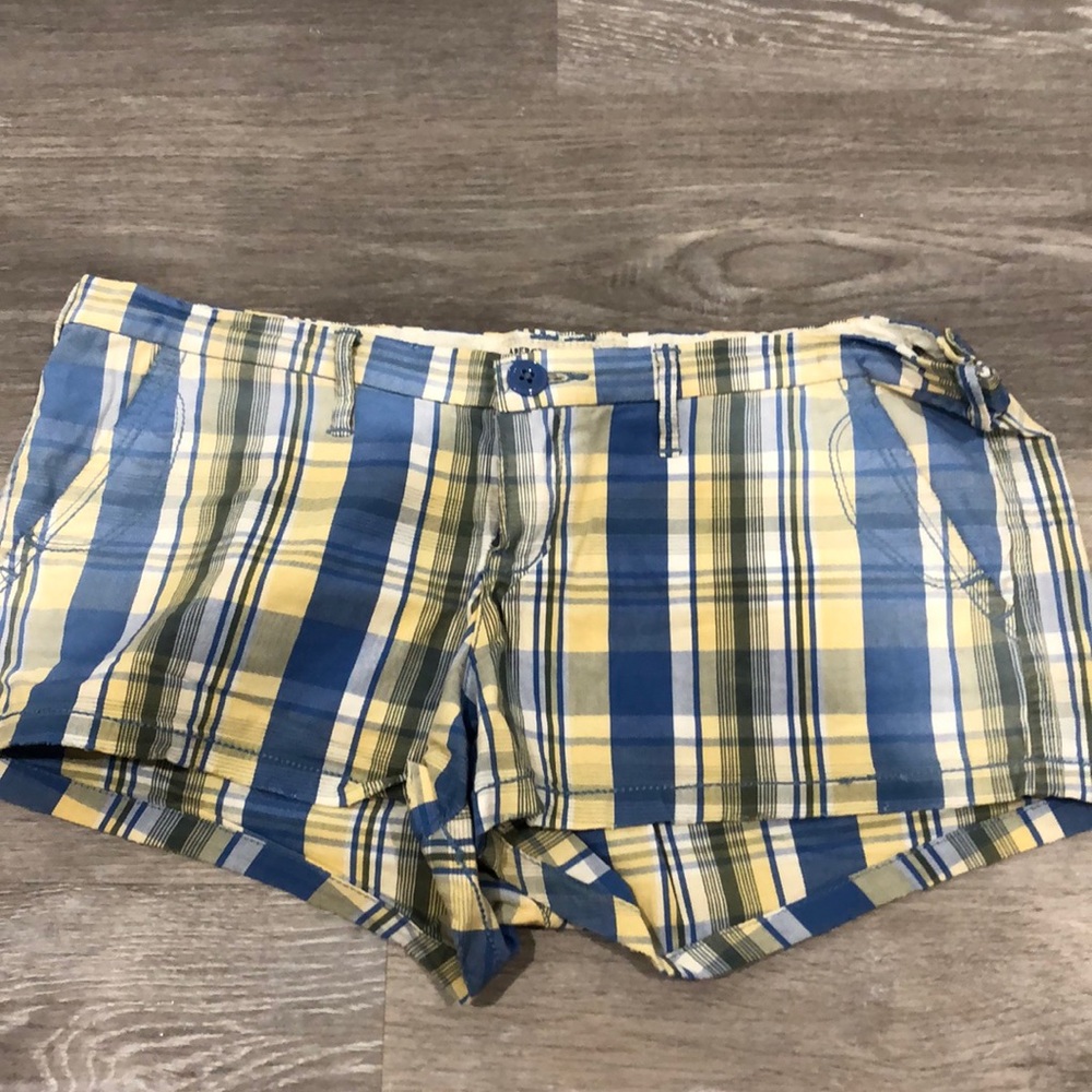 Abercrombie madras shorts